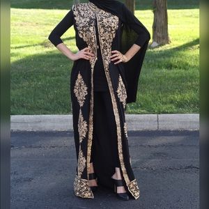 *LAST ONE* Black and gold maxi duster vest